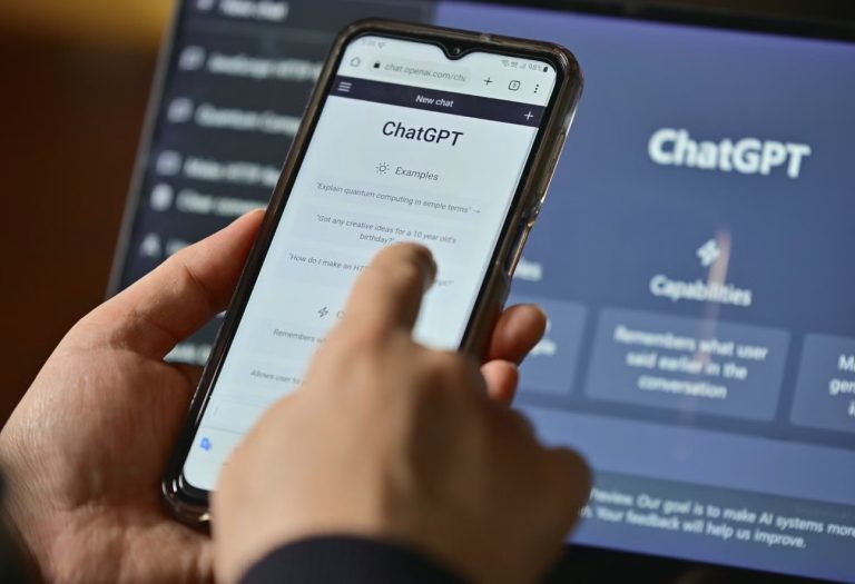¿Ser amable con ChatGPT mejora la calidad de las respuestas? Expertos debaten el impacto del tono en la IA