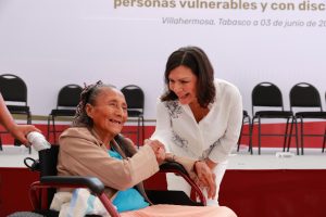 Entrega Yolanda Osuna Huerta 400 apoyos funcionales a personas vulnerables y con discapacidad