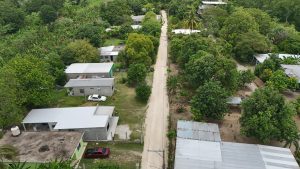 Gobierno de Centro lleva engravado a caminos de rancherías y colonias rurales
