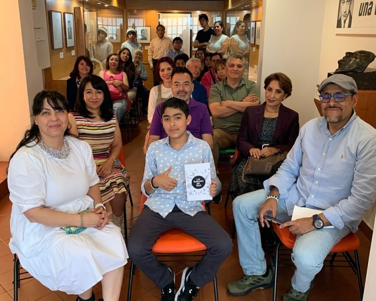 Diego Emilio Rodríguez, prodigio literario de 11 años, presenta su obra Los Rodantes del Rock