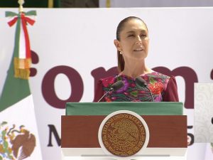 Claudia Sheinbaum rinde su Primer Informe de Gobierno ante miles en el Zócalo: “El pueblo manda en México”