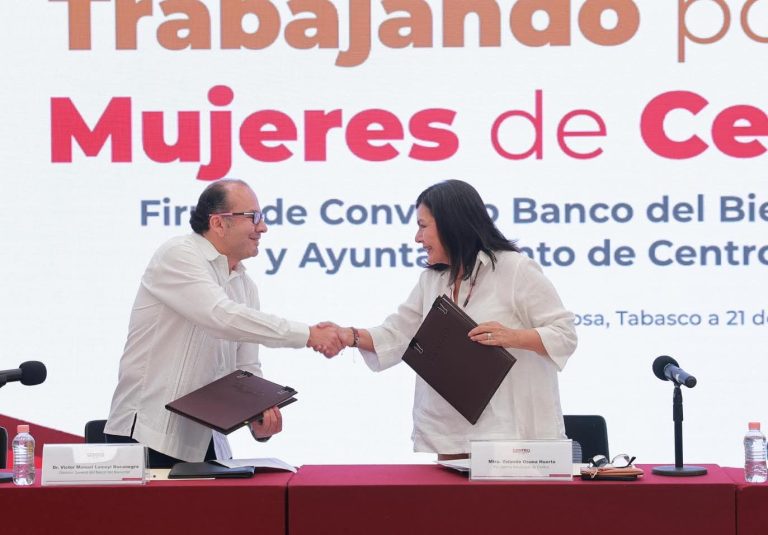 Gobierno de Centro y Banco del Bienestar fortalecen la certeza financiera de las participantes de ‘Mujeres al Centro’