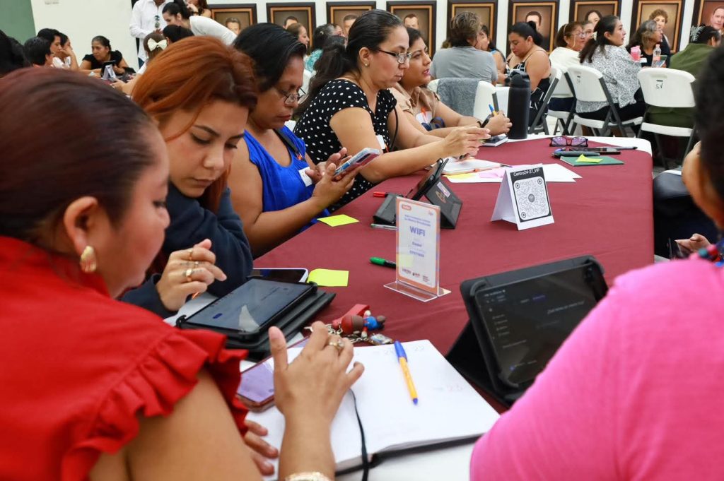 Gobierno de Centro capacita a mujeres en inteligencia artificial para fortalecer su autonomía digital y económica