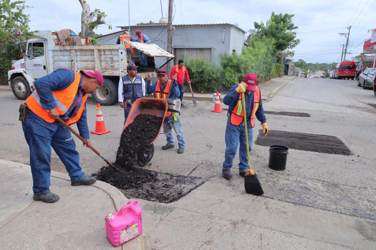 Yolanda Osuna acerca atención y servicios municipales a Buenavista en la zona yokot’an