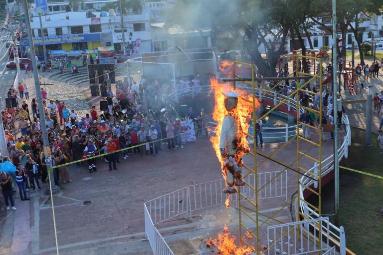 Atasta vibra con Tardes de Carnaval: comparsas, quema del ‘Mal Humor’ y concurso de disfraces
