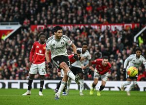 Jiménez, perfecto en penaltis (12 de 12) en la Premier League; alcanza los 200 goles en su carrera