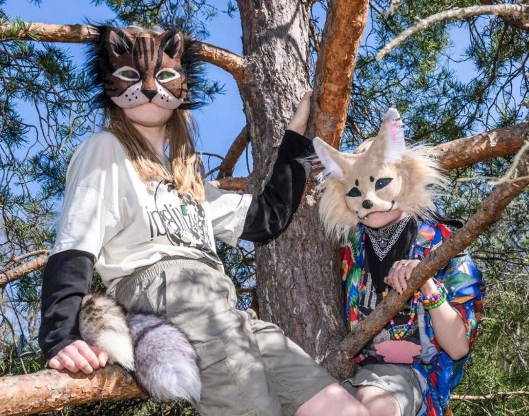 Máscaras y colas: el auge de la comunidad ‘therian’